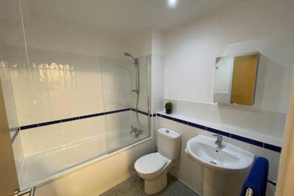 Moda Wigan 2 - Stylish 2 Bed In Central Γουίγκαν Εξωτερικό φωτογραφία